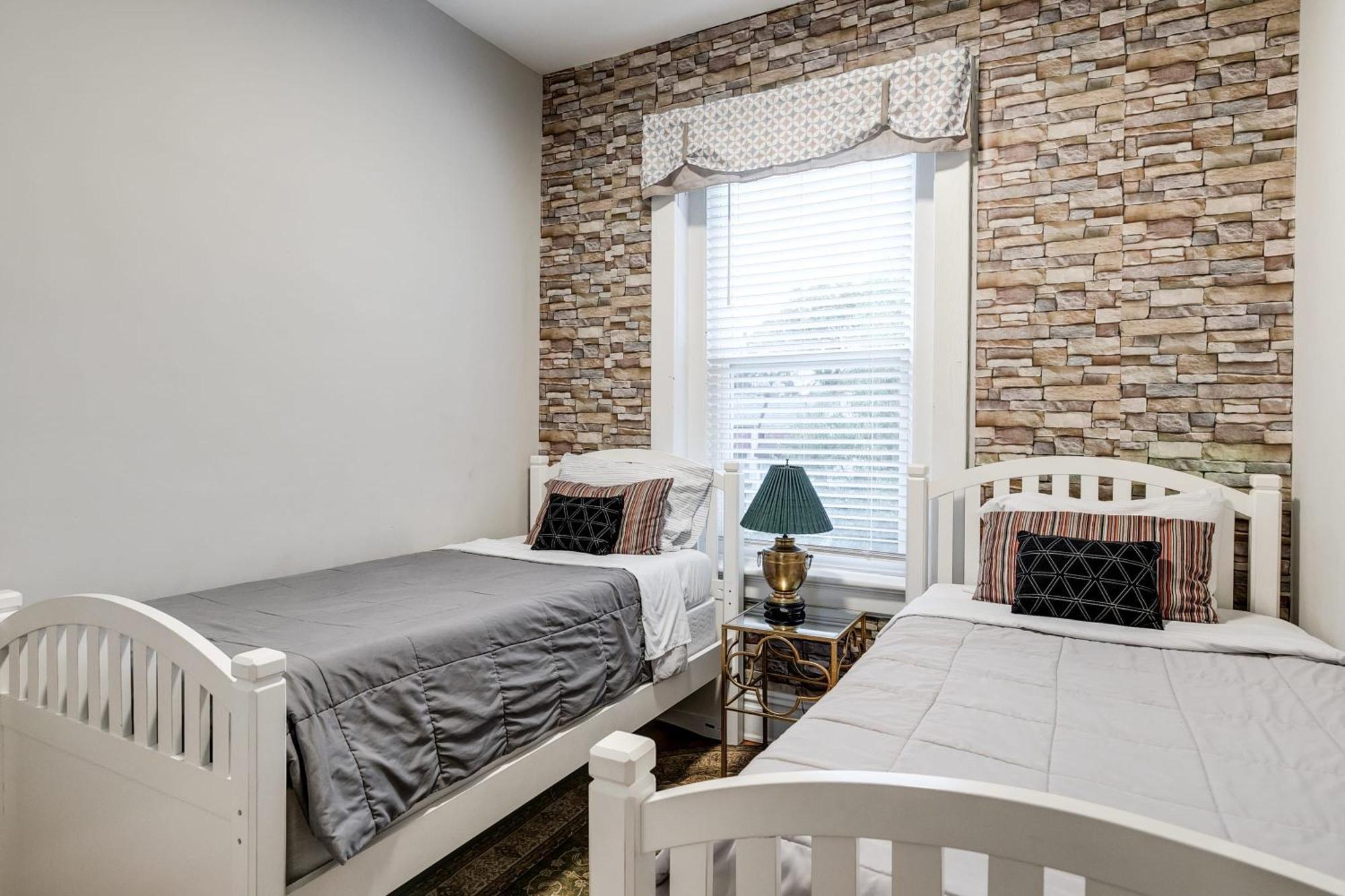 E2 Centrally Located In Carytown Fully Fenced Richmond Exterior foto